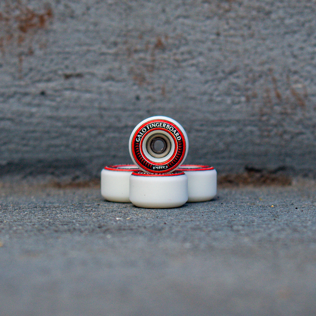Ruedas fingerboard Piro x Galo blanca collab exclusiva edición limitada Chile