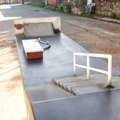 Spot Escalera + Hubba Galo — Madera | Full Size | 150×35×20 cm