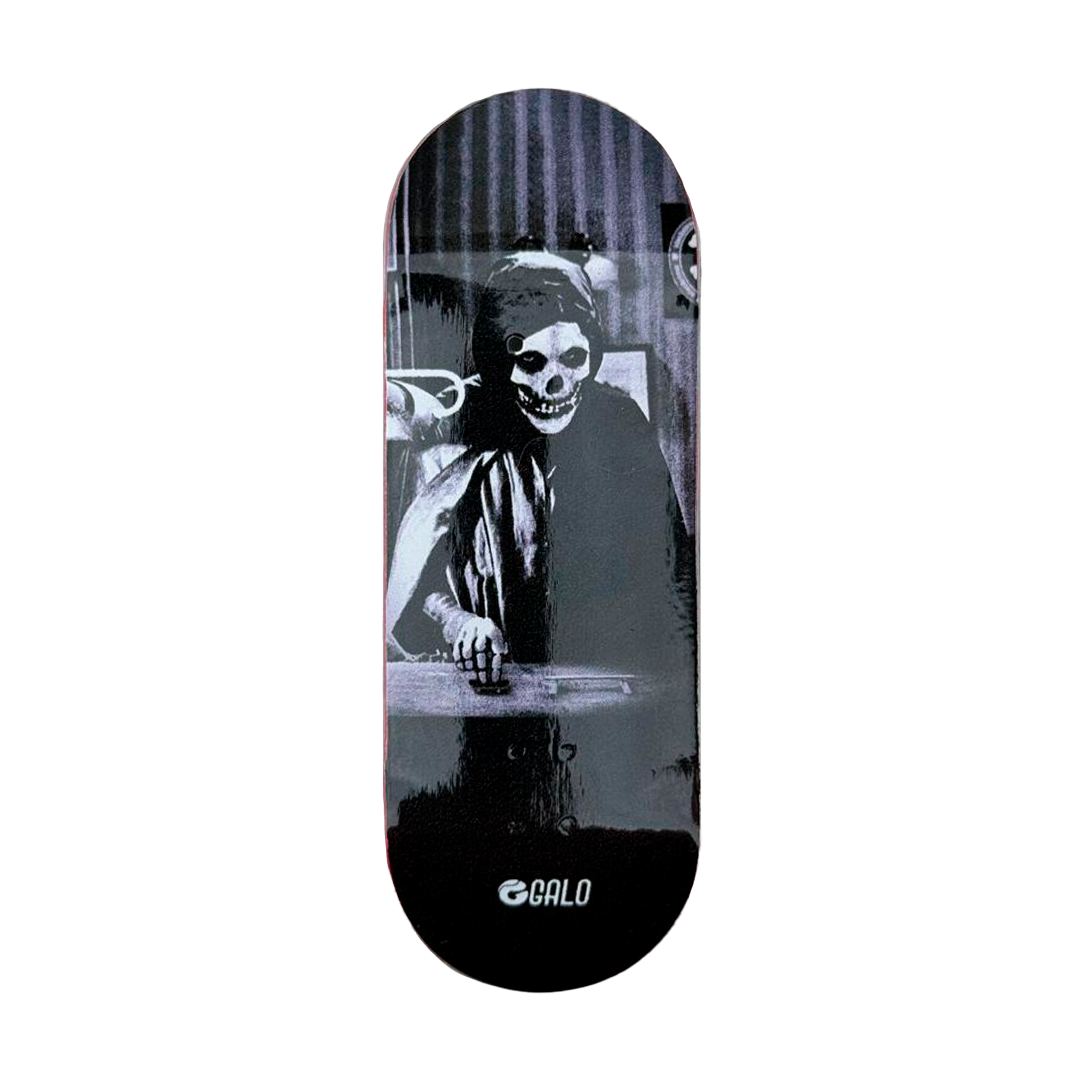 Deck fingerboard artesanal Galo Crimson Ghost tabla madera prensada Chile