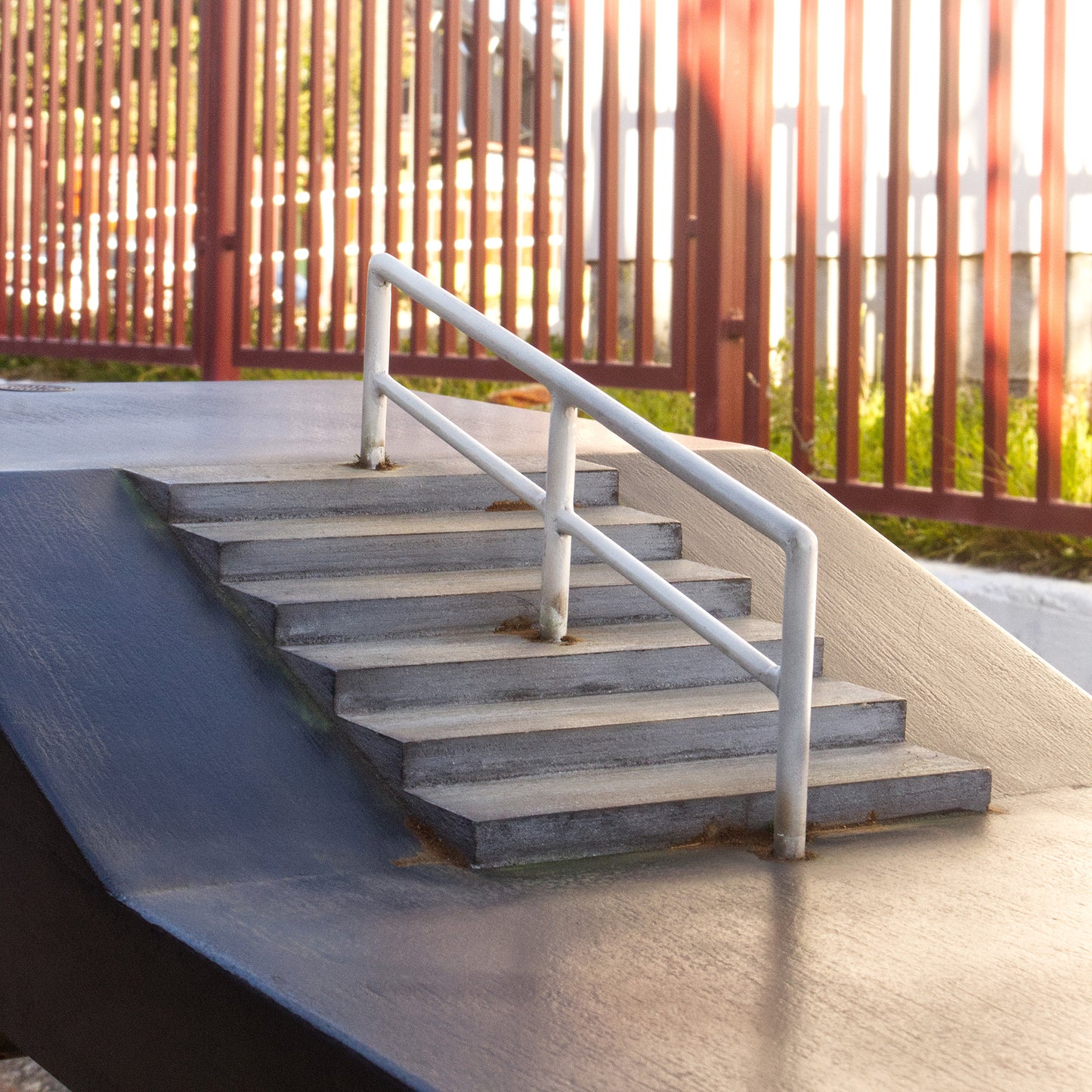 Spot Escalera + Hubba Galo — Madera | Full Size | 150×35×20 cm