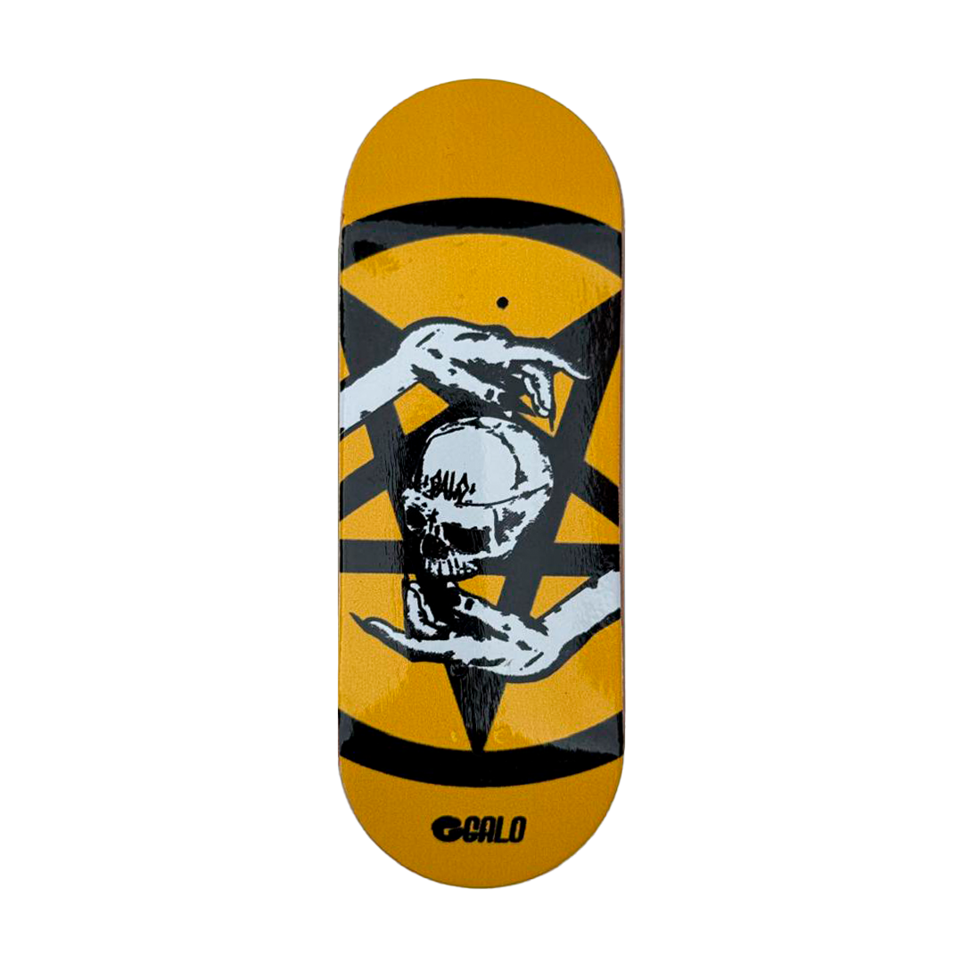 Deck fingerboard Galo Skull serie Ritual tabla artesanal calavera madera Chile